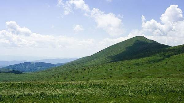 Горы на западной границе Болгарии – изумительные панорамы и дикая природа