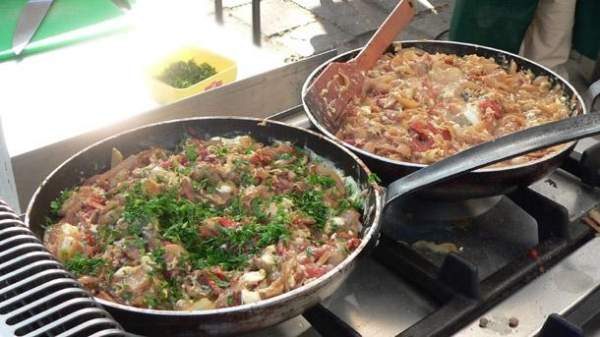 Продолжается передвижной кулинарный фестиваль “Пестрая трапеза в гостях в моем городе”