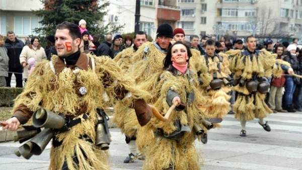 Маскарадный фестиваль „Кукерландия” превратился в эмблему города Ямбол