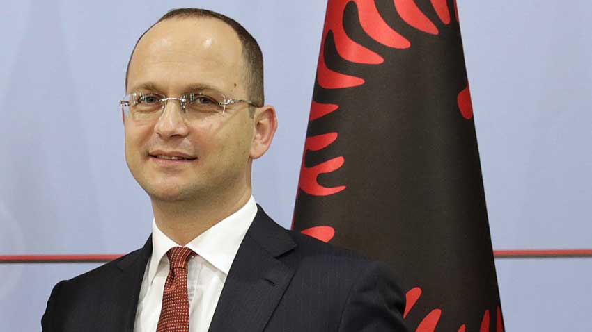 Глава албании