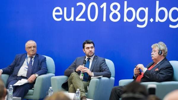 Георг Георгиев: Чтобы побороть евроскептицизм, надо обращаться к людям с правильными посланиями