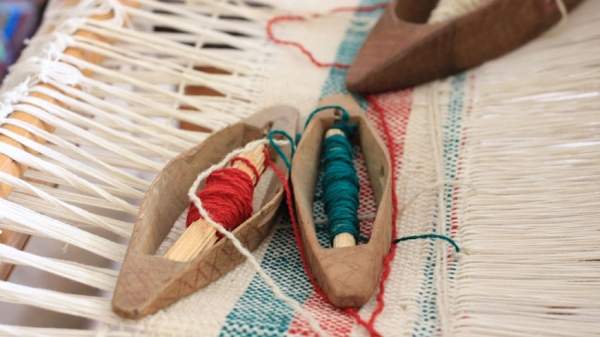 Мастерская ткачества и вышивания приглашает в село Манастир