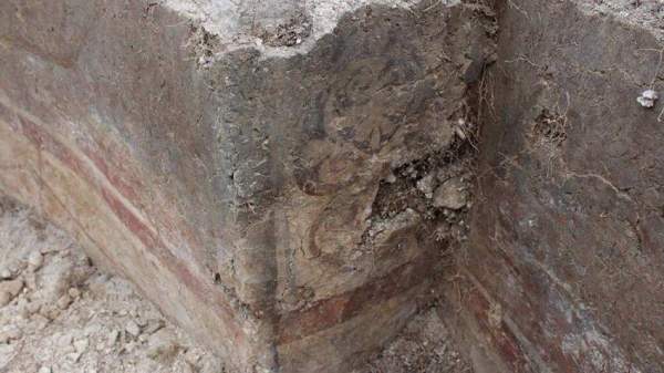 Археологи исследовали недавно обнаруженную церковь близ средневековой крепости Червен у города Русе