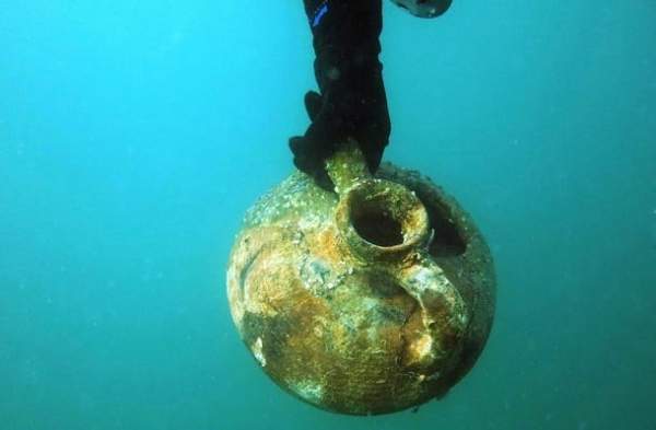 Подводный мир залива Вромос всплывает из глубокой древности