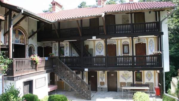 Чекотинский монастырь – малоизвестная духовная жемчужина Болгарии