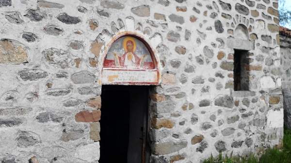 Церковь Святого Николы в селе Марица – святое место для каждого болгарина