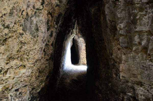 Скальные обители в каньоне Сухой реки у Добрича – таинственное и мистическое место