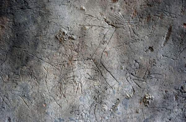 Животные, корабли и мифические чудовища, изображенные 7 веков назад, «ожили» в средневековом городе Русокастро