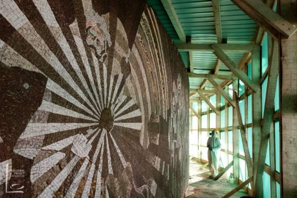 Завершилась сезонная консервация мозаики памятника «Бузлуджа»