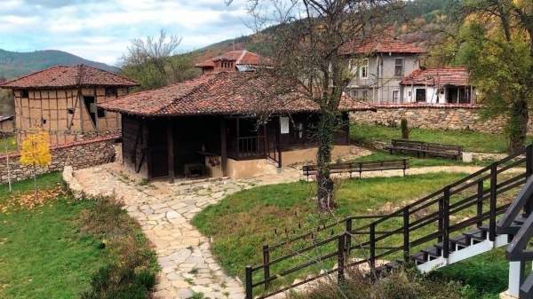 Село Свежен в Средна-Гора нашептывает воспоминания и легенды