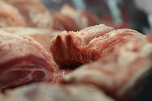 Болгарское ими импортное мясо будет на трапезе в праздники?