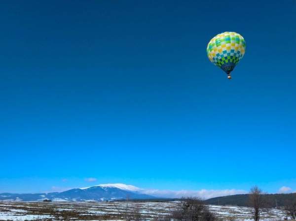 На воздушном шаре над Софией, snowkiting в горах Рила и другие нестандартные идеи на праздники