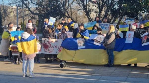 Почему «Мы не нейтральны»? Граждане призывают к более сильному сопротивлению российской агрессии в Украине
