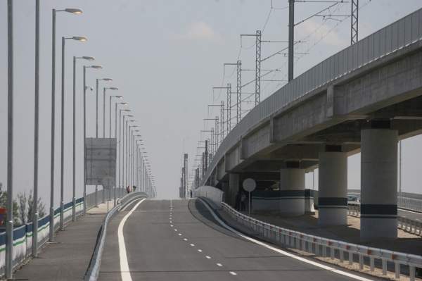 Многокилометровые очереди у моста через Дунай в Видине продолжают тормозить международные автоперевозки