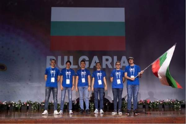 Болгарские ученики завоевали награды на престижных научных олимпиадах