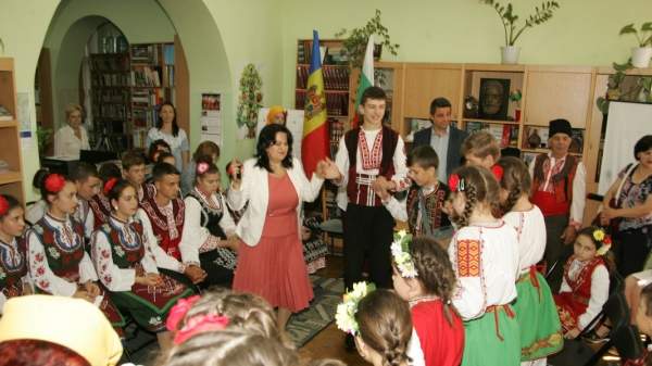 В болгарской воскресной школе в Кишиневе накануне первого звонка