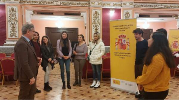 Успешный старт для первой в Софии выставки "Образование в Испании"