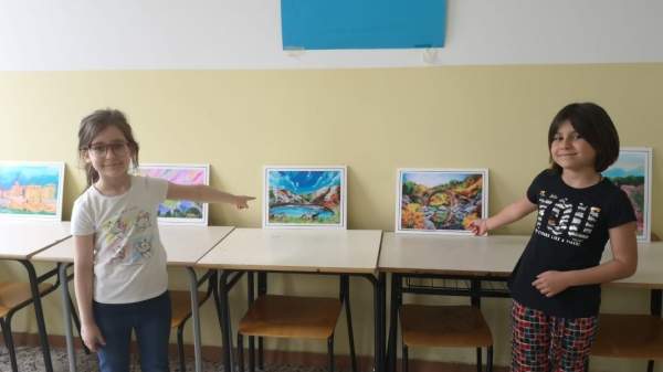 Дети из разных стран мира показывают "Природные чудеса Болгарии" в Риме