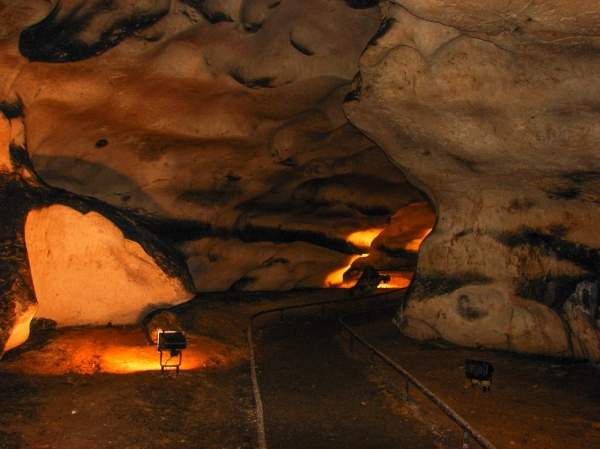 Магурата - одна из самых красивых и загадочных пещер в Европе