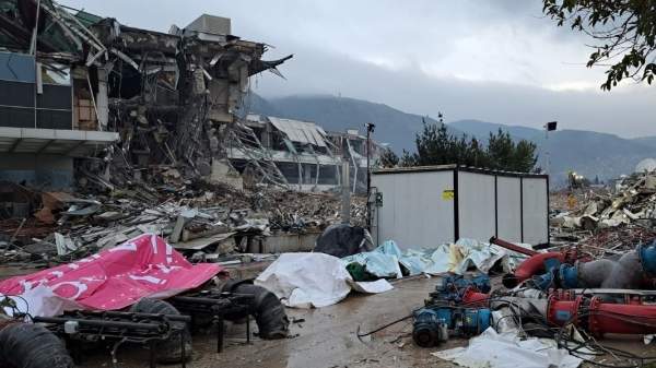 Год спустя опустошительного землетрясения в Турции – про горе и надежду жителей области Хатай – часть 1