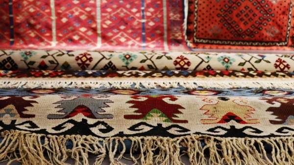 Болгарские ковры в Париже – культурная дипломатия в действии