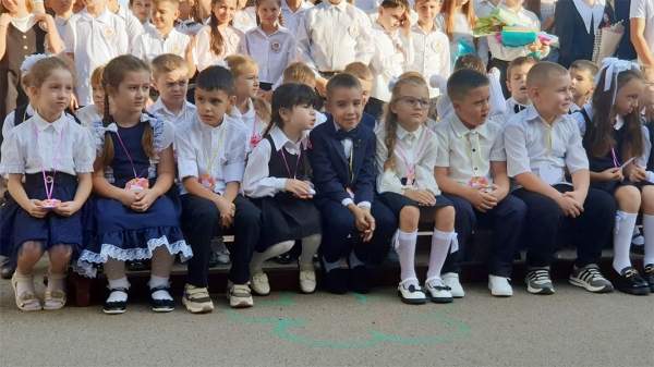 В школах Тараклии вводят дополнительный час болгарского языка