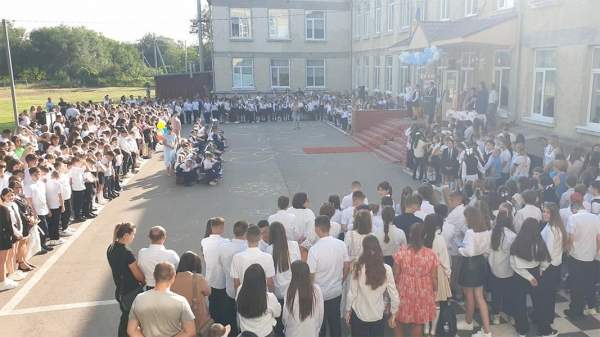 В школах Тараклии вводят дополнительный час болгарского языка