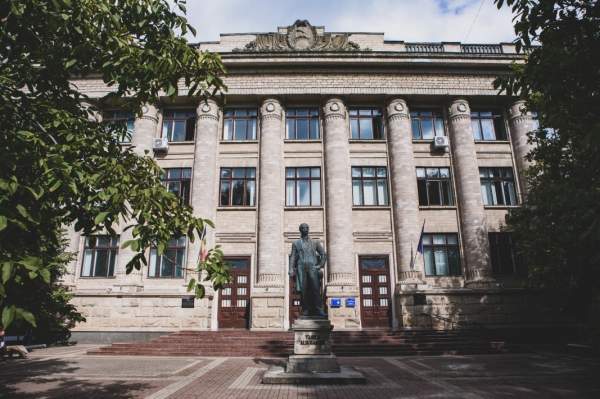 Открытие Литературного уголка Молдовы в Национальной библиотеке с подписанием Меморандума о сотрудничестве