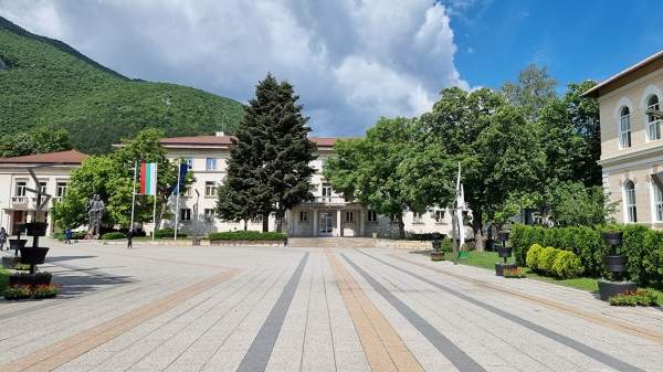 Враца, экономический центр северо-западной Болгарии, отметит День города