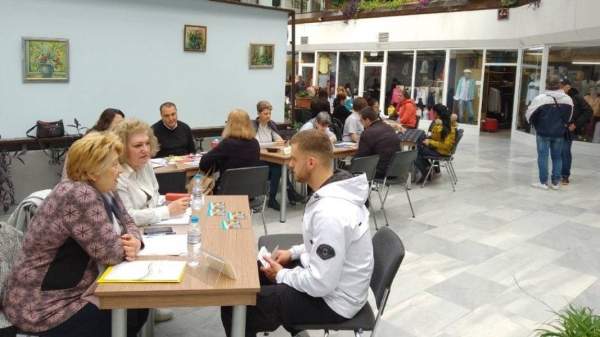 Более 5000 безработных болгар начали сезонную работу в Европе с начала года