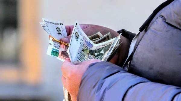 Более высокие пенсии, но и более высокие цены - болгарские пенсионеры по-прежнему чувствуют себя бедными