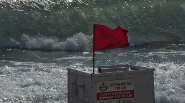 Море таит и много опасностей – что советуют спасатели