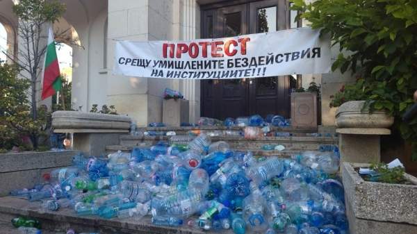 Более четверти миллиона болгар охвачены режимом экономии воды – причины и решения кризиса