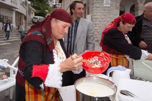 Фестиваль йогурта в Момчиловци: культура, вкус и родопские традиции