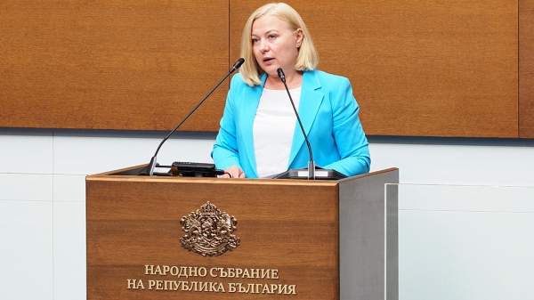 Депутаты Народного собрания собрались на первое после каникул заседание осенней сессии