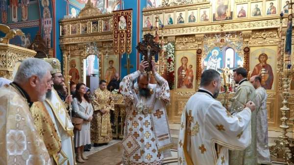 БПЦ отмечает Воздвижение Креста Господня