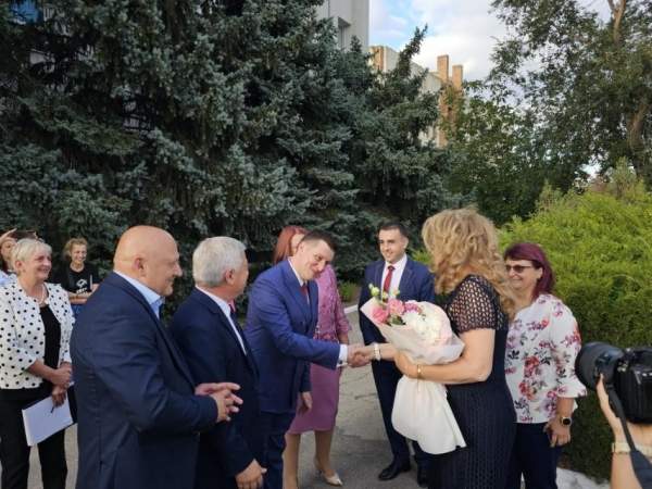 Вице-президент Йотова вручила Гран-при Конкурса эссе для молодежи из Украины и Молдовы