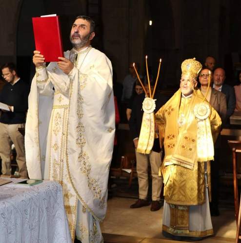 Отец Юлиян Ангелов помогает болгарам в Женеве обрести другие измерения богатства Отец Юлиян Ангелов помогает болгарам в Женеве обрести другие измерения богатства