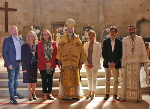 Отец Юлиян Ангелов помогает болгарам в Женеве обрести другие измерения богатства Отец Юлиян Ангелов помогает болгарам в Женеве обрести другие измерения богатства