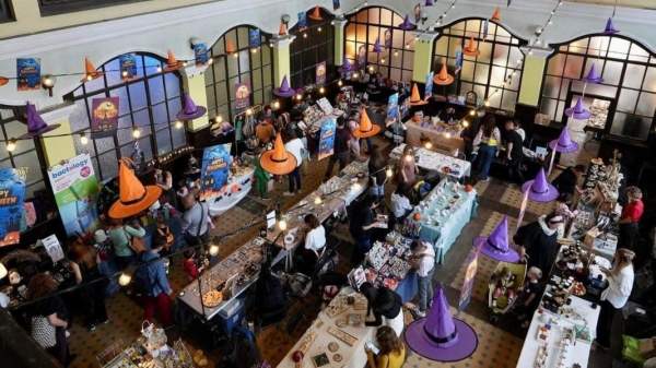 "Чудовищный" фестиваль в Докторском саду "Чудовищный" фестиваль в Докторском саду