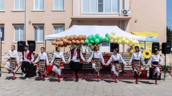 Фестиваль хотанских голубцов – вкус вековой традиции Фестиваль хотанских голубцов – вкус вековой традиции