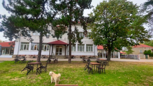 Среди водопадов и пещер – Деветакское плато предлагает и деревенский туризм с особым колоритом