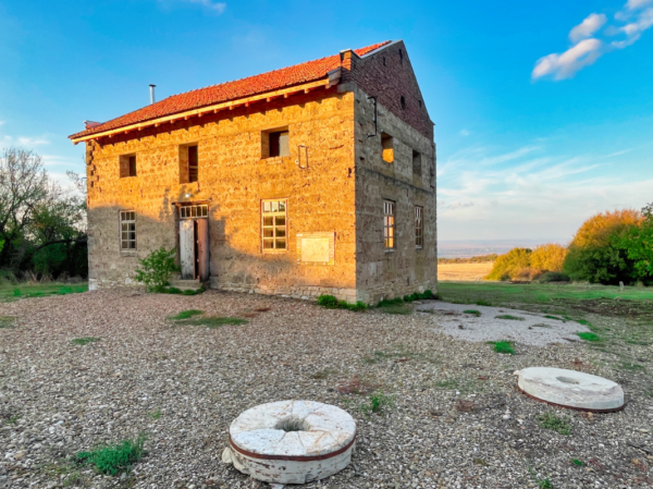 Среди водопадов и пещер – Деветакское плато предлагает и деревенский туризм с особым колоритом
