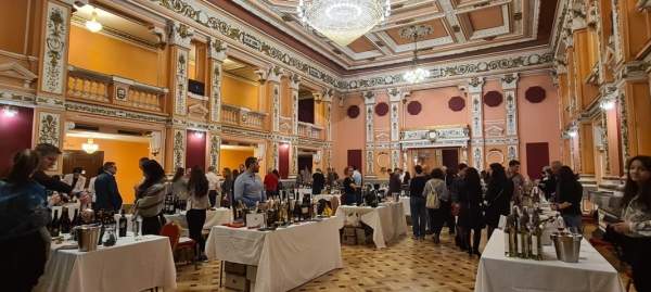 Рождество возможно еще с ноября – София в подсветках, рождественских ярмарках и праздничном уюте