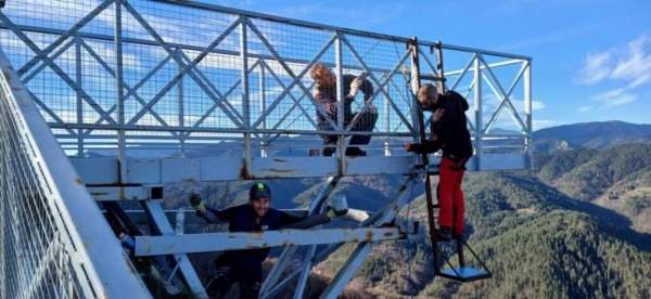 Знаменитая стеклянная площадка "Вершина" в Родопах была отреставрирована