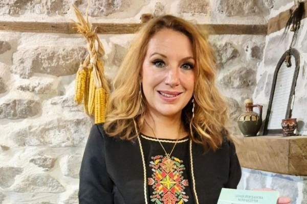 Мост слов и памяти – Дими Командуччи о своем проекте "Харизма болгарина"