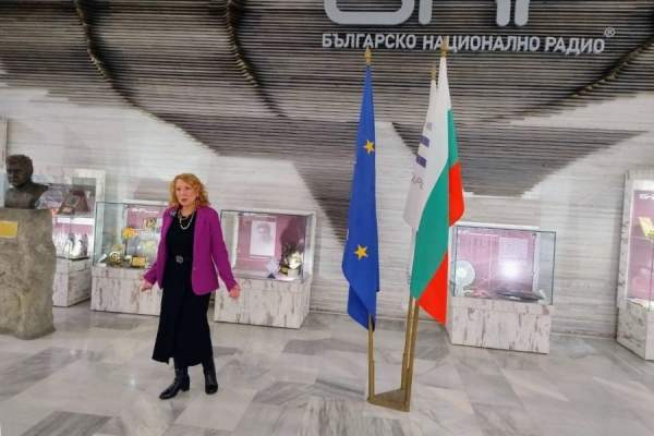 Мост слов и памяти – Дими Командуччи о своем проекте "Харизма болгарина"