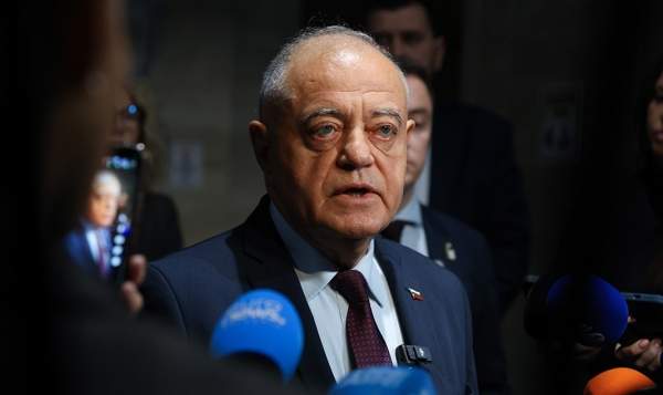 После напряженности в "треугольнике власти" бюджет на 2026 год заморожен