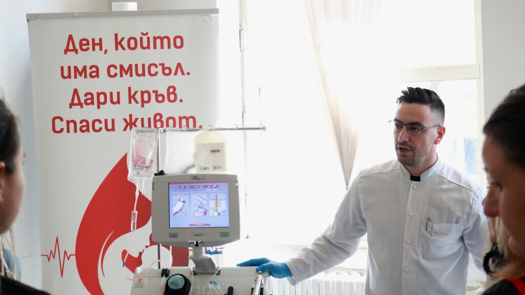 Каждая капля человечности спасает чью-то жизнь Каждая капля человечности спасает чью-то жизнь