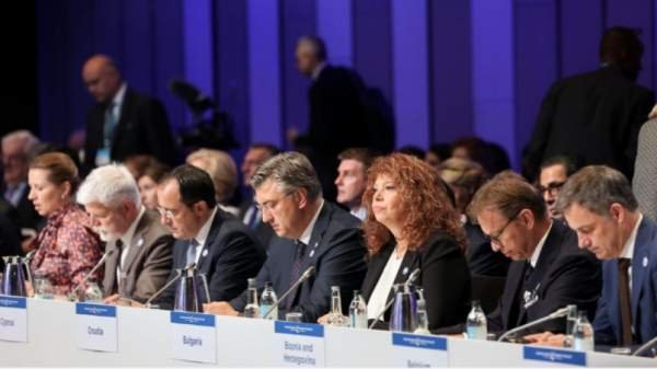 Вице-президент Йотова ознакомила Совет Европы с положением македонских болгар